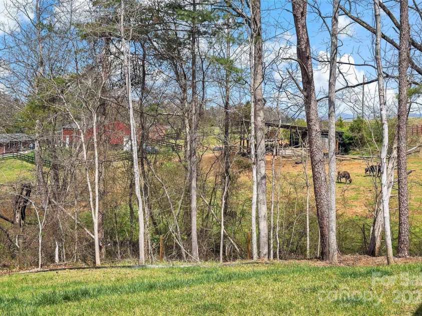 28 Whittier Drive, Alexander, NC 28701.  MLS# CAR4243488, YatesRealty ID 5958. 