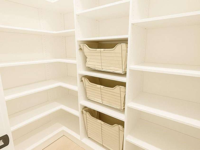 1519 Lynway Drive, Charlotte, NC 28203.  MLS# CAR4298826, YatesRealty ID 596. Certain images have been virtually staged or digitally modified to demonstrate potential layout, furnishings, or finishes. These images are for illustrative purposes only and do not represent current furnishings or complet