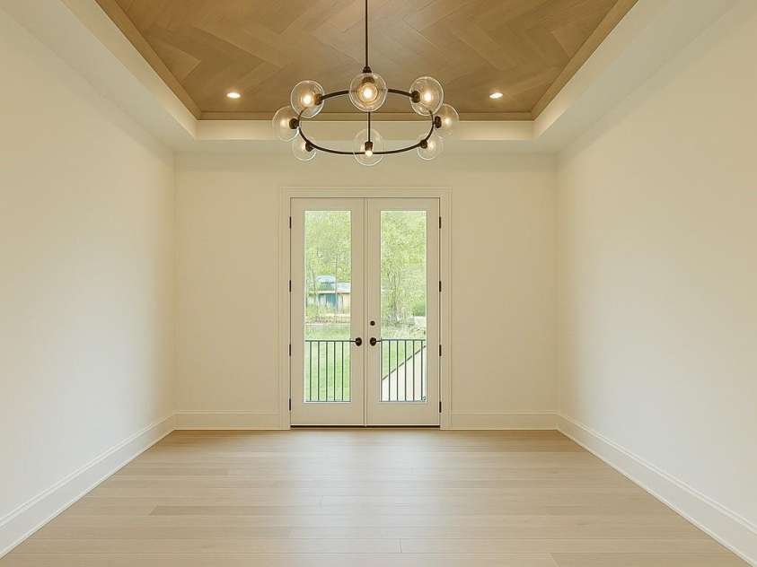 1519 Lynway Drive, Charlotte, NC 28203.  MLS# CAR4298826, YatesRealty ID 596. Certain images have been virtually staged or digitally modified to demonstrate potential layout, furnishings, or finishes. These images are for illustrative purposes only and do not represent current furnishings or complet