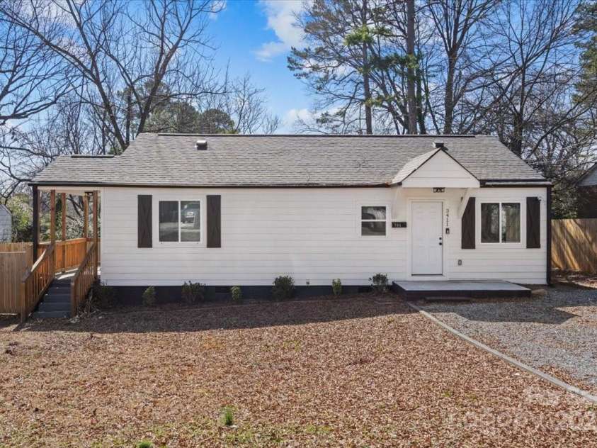 3411 Rogers Street, Charlotte, NC 28208.  MLS# CAR4218190, YatesRealty ID 5961. 