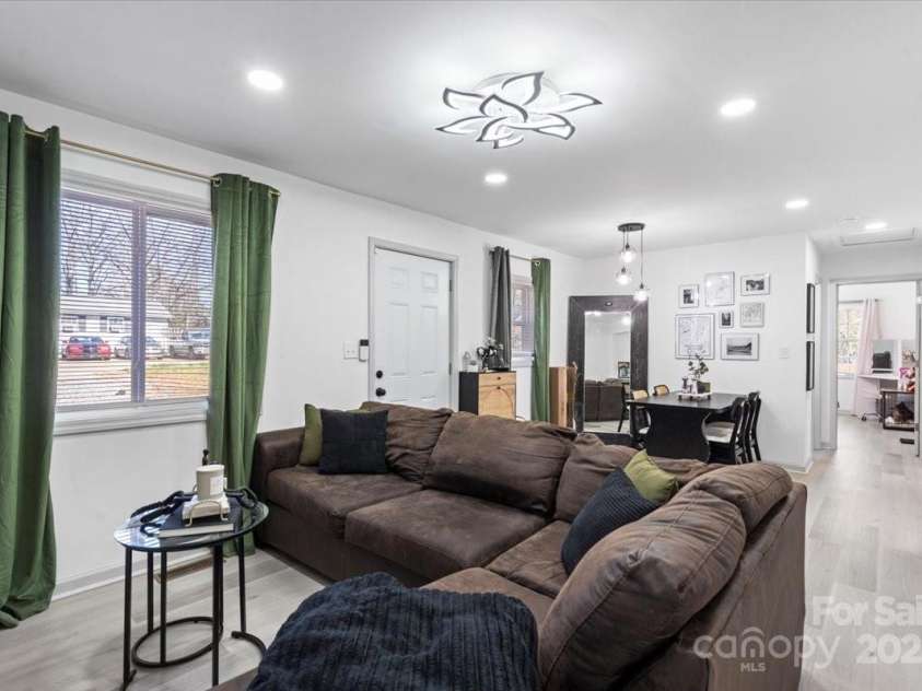 3411 Rogers Street, Charlotte, NC 28208.  MLS# CAR4218190, YatesRealty ID 5961. 