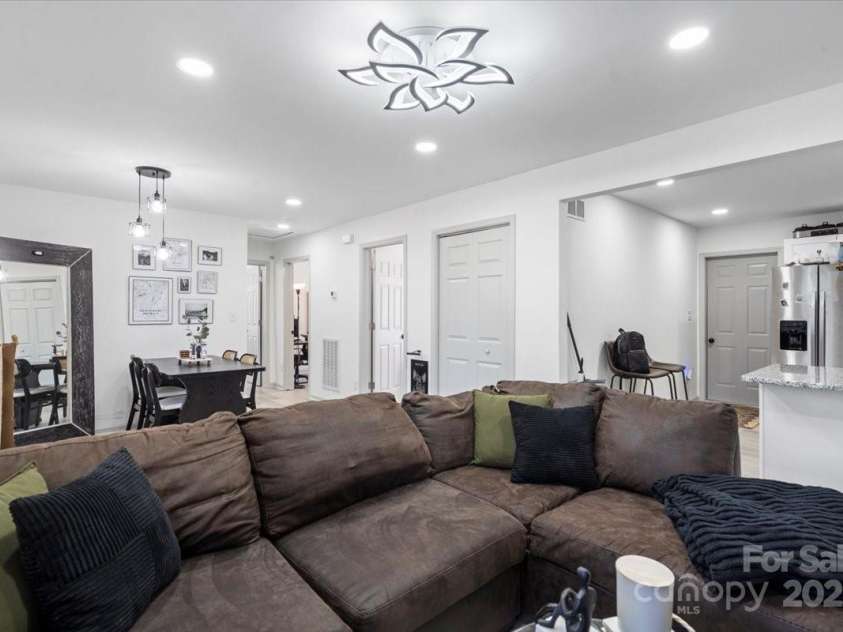 3411 Rogers Street, Charlotte, NC 28208.  MLS# CAR4218190, YatesRealty ID 5961. 