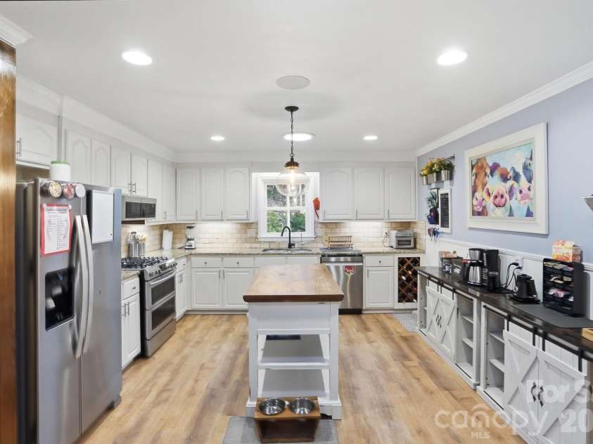 490 Woodend Drive, Concord, NC 28025.  MLS# CAR4357912, YatesRealty ID 5961. 