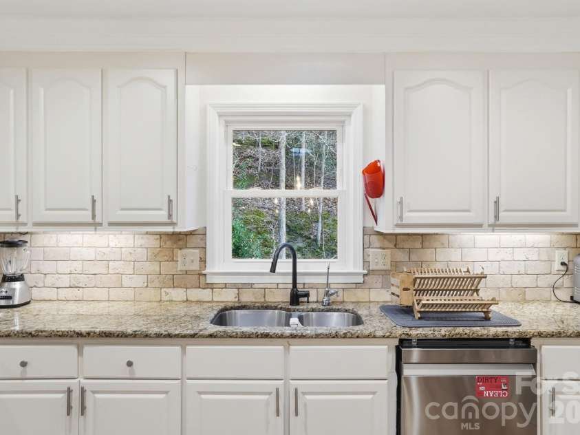 490 Woodend Drive, Concord, NC 28025.  MLS# CAR4357912, YatesRealty ID 5961. 