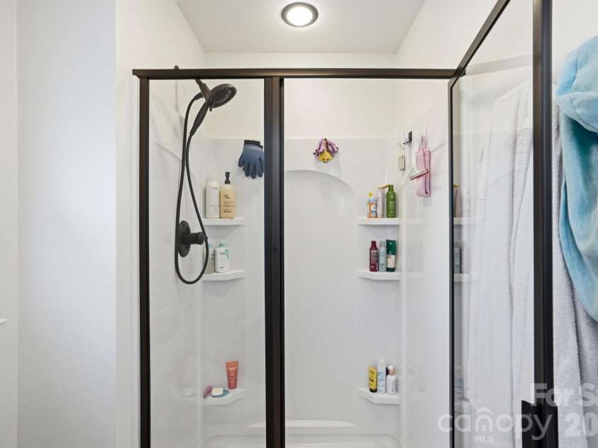 490 Woodend Drive, Concord, NC 28025.  MLS# CAR4357912, YatesRealty ID 5961. 