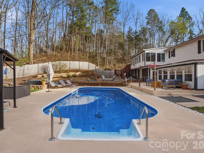 490 Woodend Drive, Concord, NC 28025.  MLS# CAR4357912, YatesRealty ID 5961. 