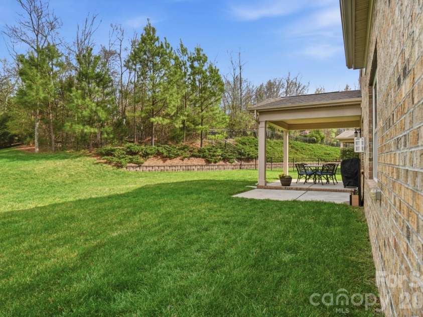 2650 Stonewood View, Kannapolis, NC 28081.  MLS# CAR4331034, YatesRealty ID 5962. Backyard View