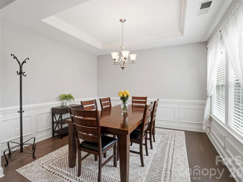 2650 Stonewood View, Kannapolis, NC 28081.  MLS# CAR4331034, YatesRealty ID 5962. Dining Room