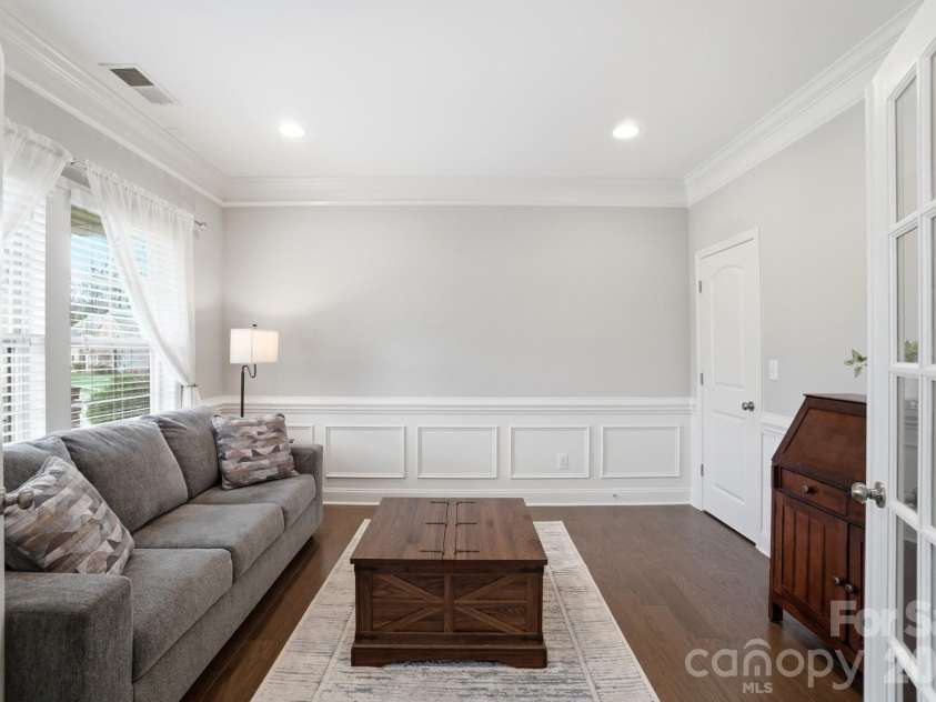 2650 Stonewood View, Kannapolis, NC 28081.  MLS# CAR4331034, YatesRealty ID 5962. Private Office