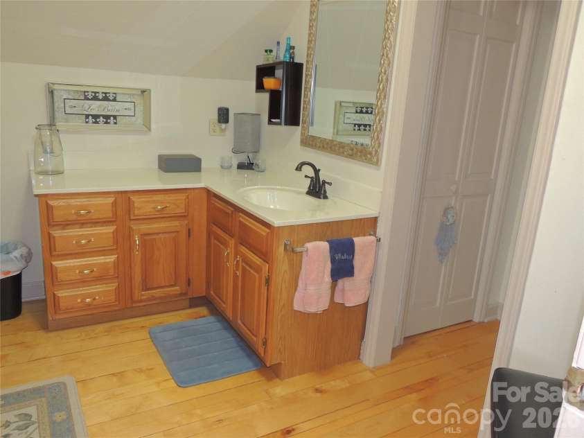 256 Gable Hill Lane, Bostic, NC 28018.  MLS# CAR4342092, YatesRealty ID 5963. Bath # 3