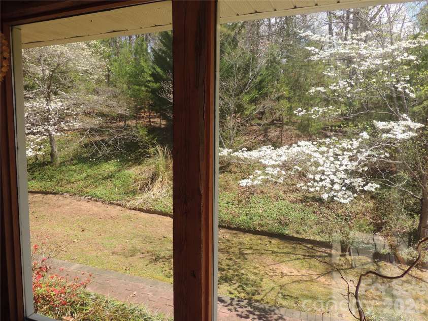 256 Gable Hill Lane, Bostic, NC 28018.  MLS# CAR4342092, YatesRealty ID 5963. Dinning View