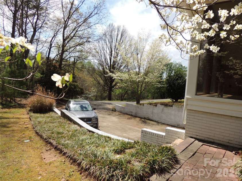256 Gable Hill Lane, Bostic, NC 28018.  MLS# CAR4342092, YatesRealty ID 5963. Parking