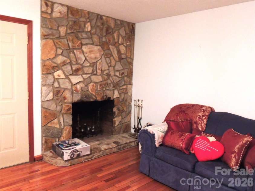 256 Gable Hill Lane, Bostic, NC 28018.  MLS# CAR4342092, YatesRealty ID 5963. Primary BR Fireplace