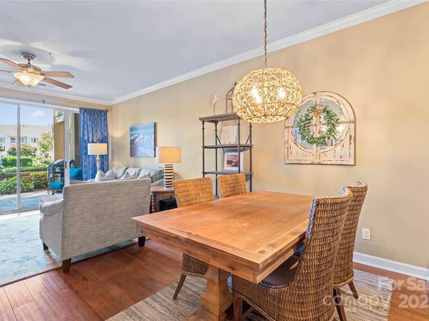 18009 Kings Point Drive, Cornelius, NC 28031.  MLS# CAR4315255, YatesRealty ID 5964. 