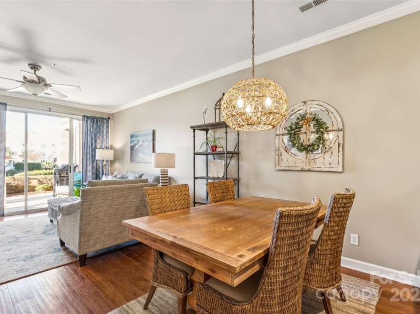 18009 Kings Point Drive, Cornelius, NC 28031.  MLS# CAR4315255, YatesRealty ID 5964. 