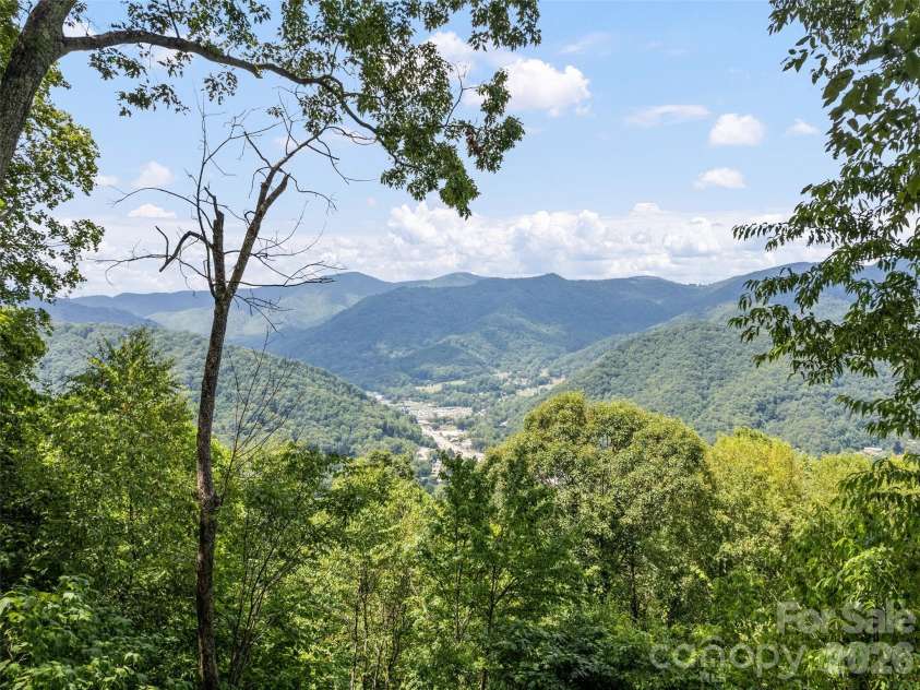 1672 Summit Drive, Maggie Valley, NC 28751.  MLS# CAR4356667, YatesRealty ID 5965. 