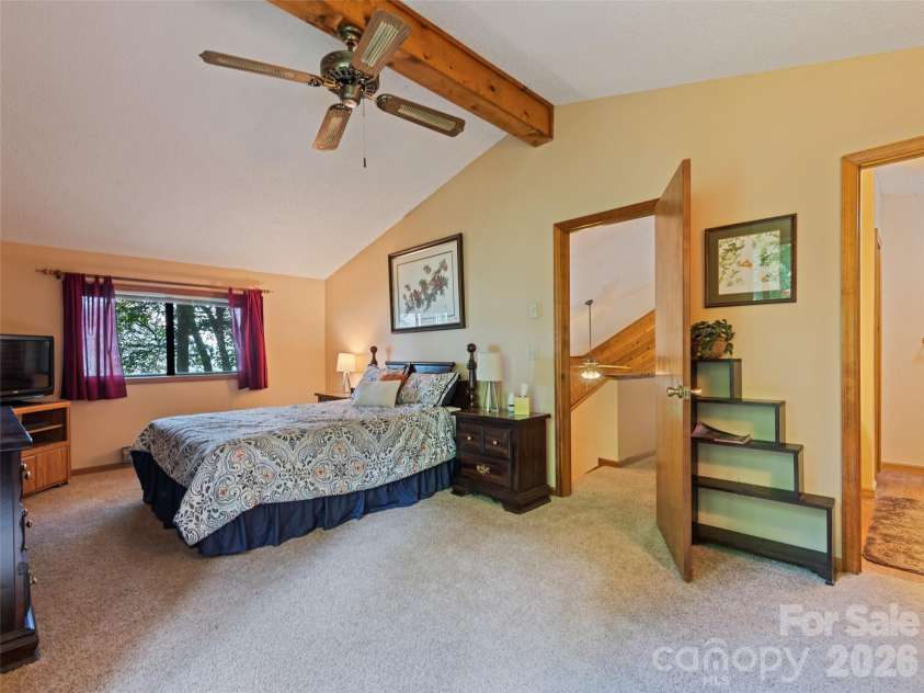 1672 Summit Drive, Maggie Valley, NC 28751.  MLS# CAR4356667, YatesRealty ID 5965. 