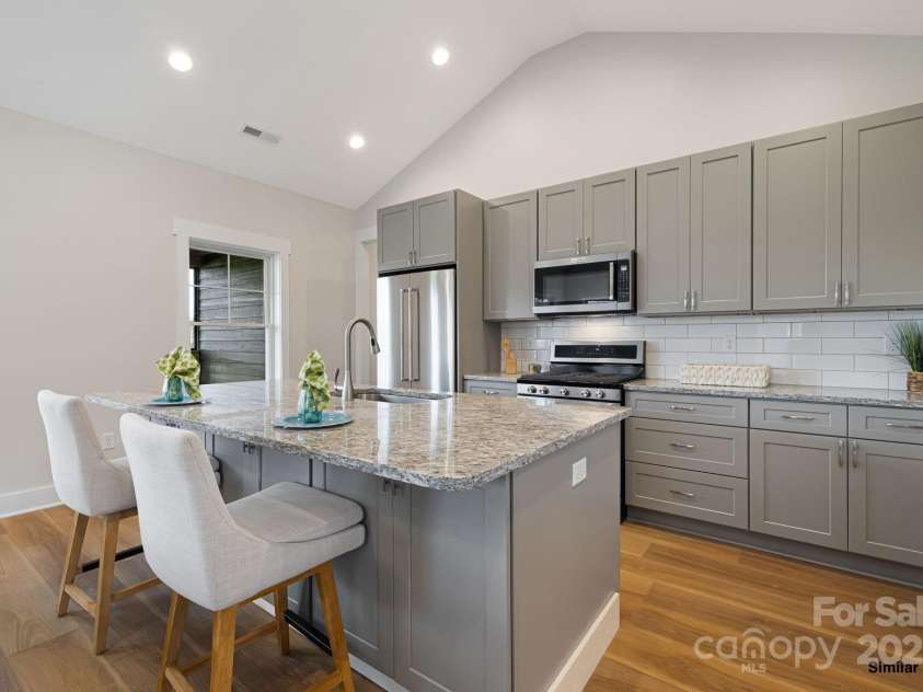 83 Loftin Street, Weaverville, NC 28787.  MLS# CAR4185292, YatesRealty ID 5965. 