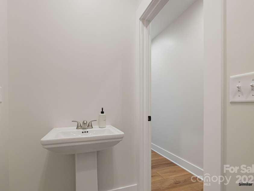 83 Loftin Street, Weaverville, NC 28787.  MLS# CAR4185292, YatesRealty ID 5965. 