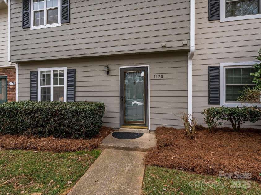 3170 Heathstead Place, Charlotte, NC 28210.  MLS# CAR4223742, YatesRealty ID 5967. 