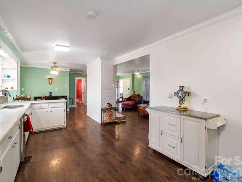 1099 Potter Road, Lancaster, SC 29720.  MLS# CAR4342650, YatesRealty ID 5968. 
