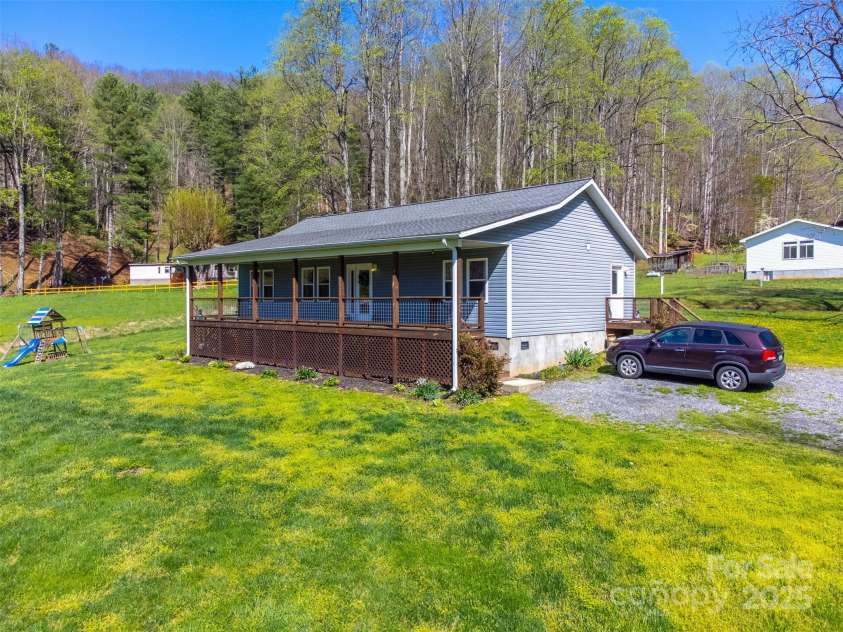 2349 East Fork Road, Sylva, NC 28779.  MLS# CAR4246226, YatesRealty ID 5969. 