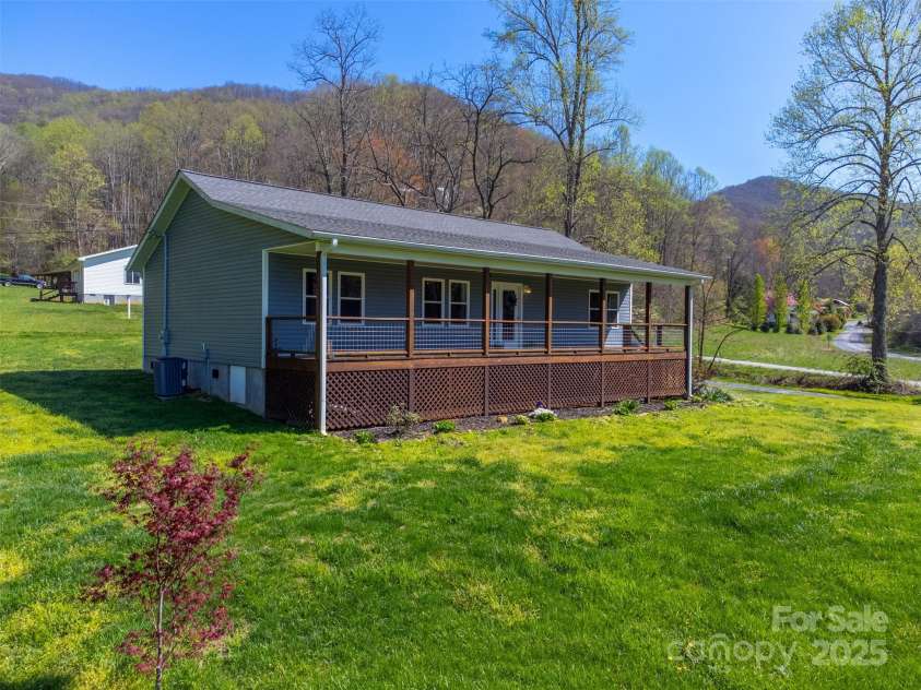 2349 East Fork Road, Sylva, NC 28779.  MLS# CAR4246226, YatesRealty ID 5969. 