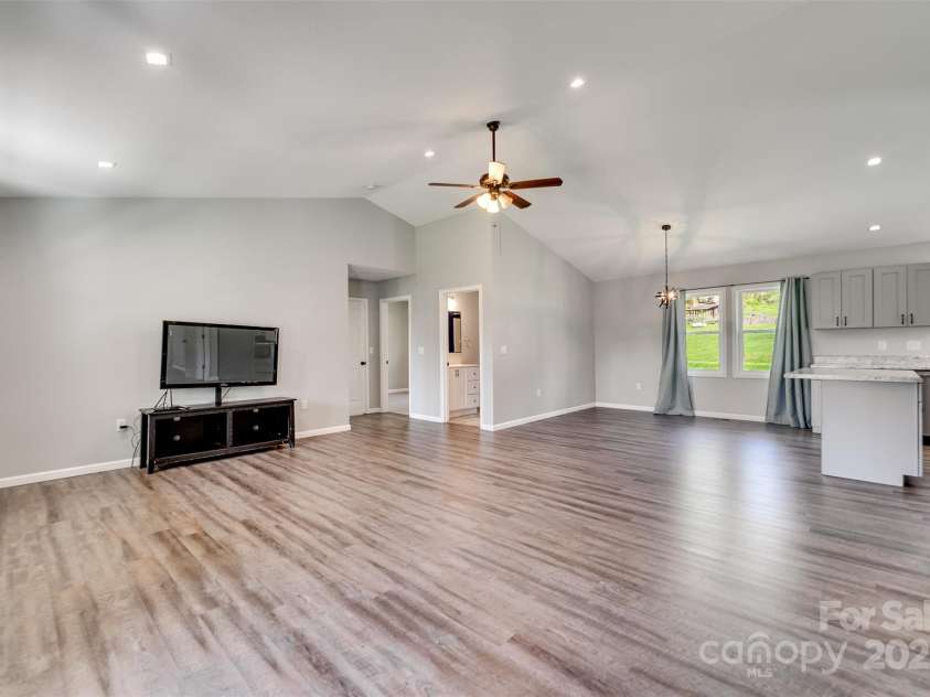 2349 East Fork Road, Sylva, NC 28779.  MLS# CAR4246226, YatesRealty ID 5969. 