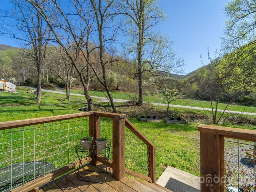 2349 East Fork Road, Sylva, NC 28779.  MLS# CAR4246226, YatesRealty ID 5969. 