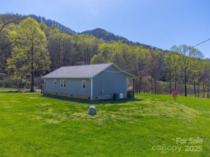 2349 East Fork Road, Sylva, NC 28779.  MLS# CAR4246226, YatesRealty ID 5969. 