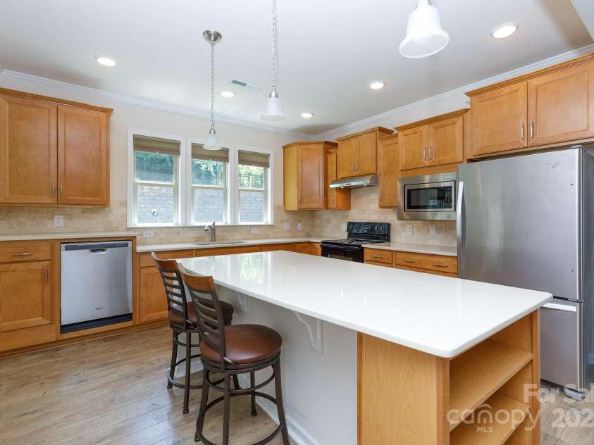 238 Cherrytree Drive, Fort Mill, SC 29715.  MLS# CAR4263400, YatesRealty ID 5969. 