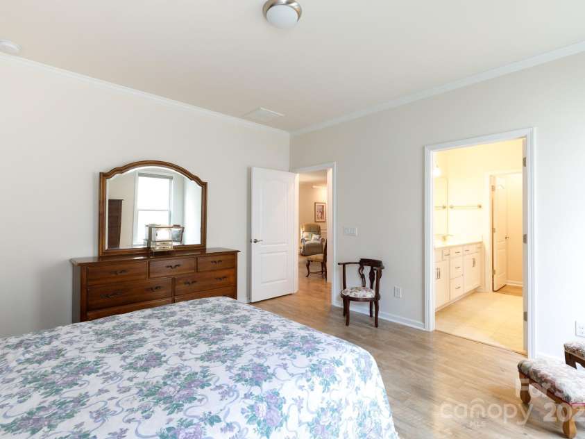 238 Cherrytree Drive, Fort Mill, SC 29715.  MLS# CAR4263400, YatesRealty ID 5969. 
