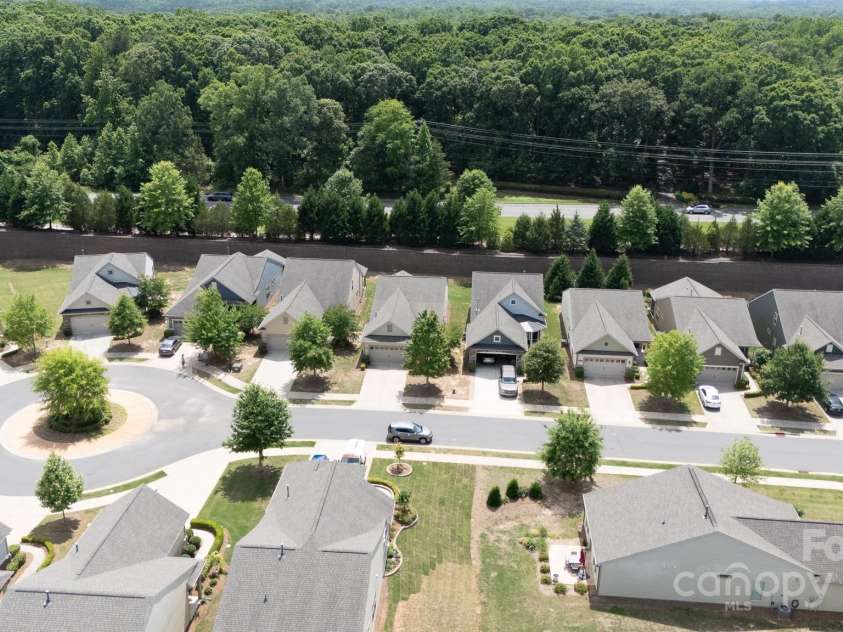 238 Cherrytree Drive, Fort Mill, SC 29715.  MLS# CAR4263400, YatesRealty ID 5969. 