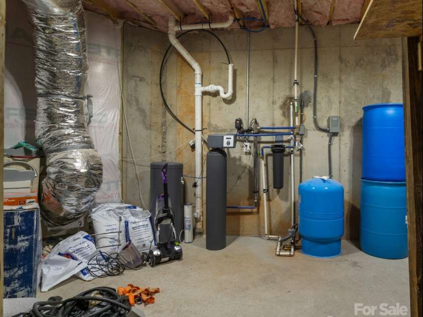 5360 Low Country Road, Lenoir, NC 28645.  MLS# CAR4252044, YatesRealty ID 597. 