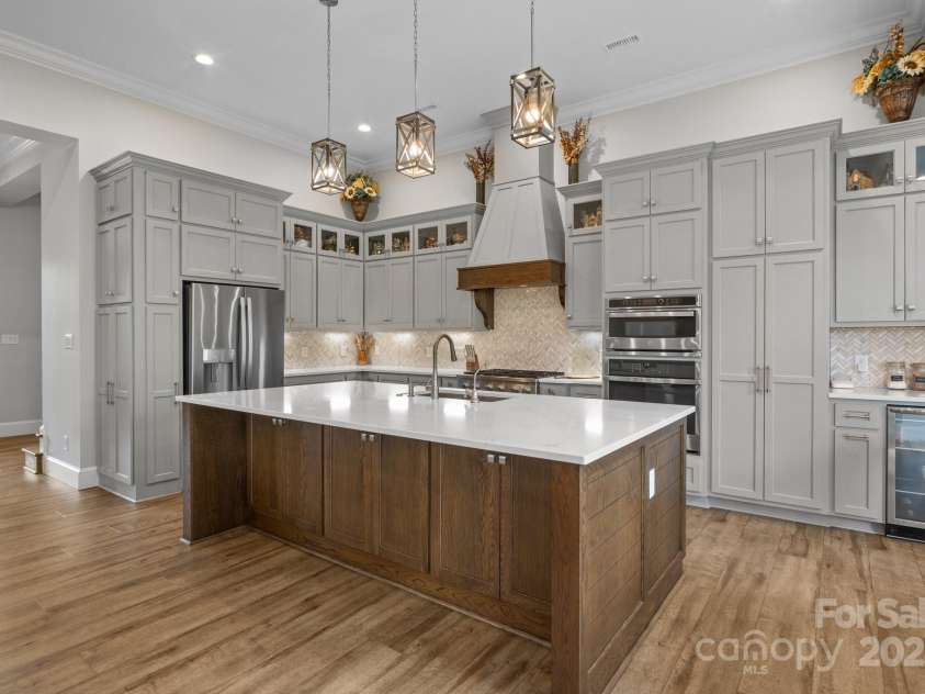 5360 Low Country Road, Lenoir, NC 28645.  MLS# CAR4252044, YatesRealty ID 597. Kitchen