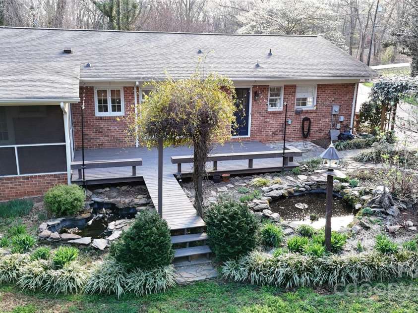 116 Jonas Drive, Lincolnton, NC 28092.  MLS# CAR4238345, YatesRealty ID 5970. 