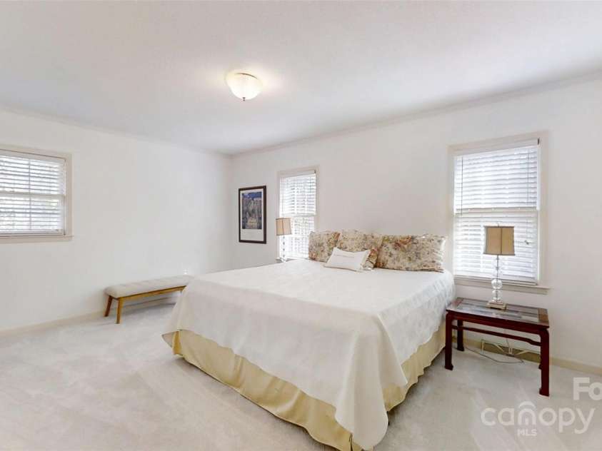 116 Jonas Drive, Lincolnton, NC 28092.  MLS# CAR4238345, YatesRealty ID 5970. 