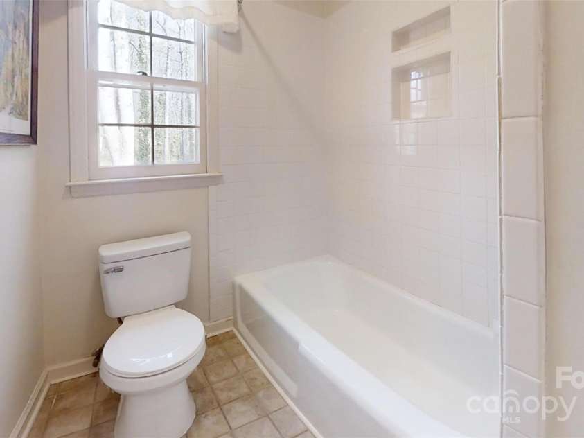 116 Jonas Drive, Lincolnton, NC 28092.  MLS# CAR4238345, YatesRealty ID 5970. 