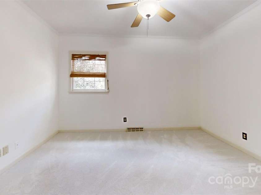 116 Jonas Drive, Lincolnton, NC 28092.  MLS# CAR4238345, YatesRealty ID 5970. 