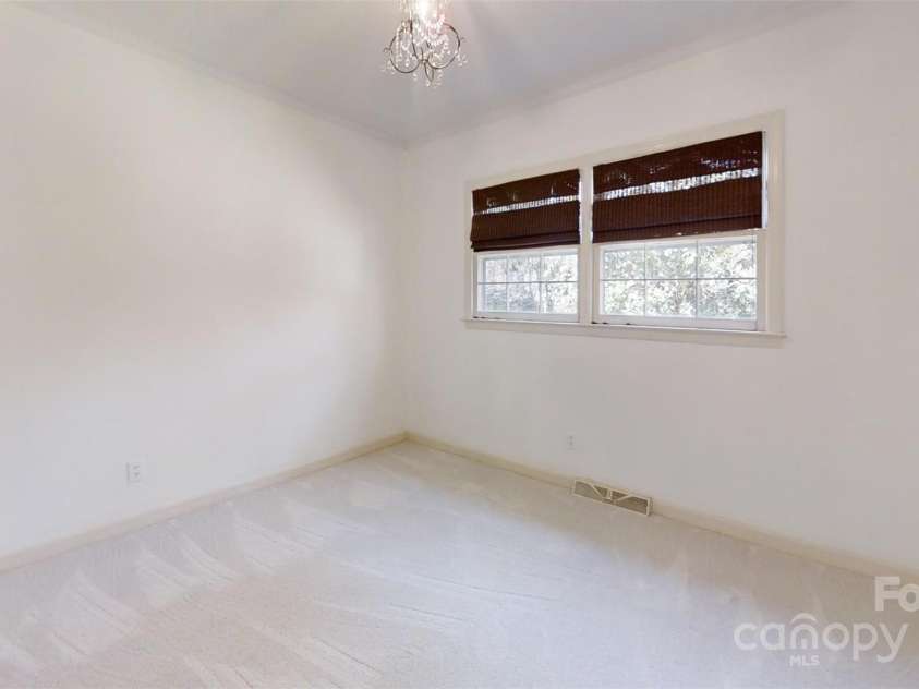 116 Jonas Drive, Lincolnton, NC 28092.  MLS# CAR4238345, YatesRealty ID 5970. 