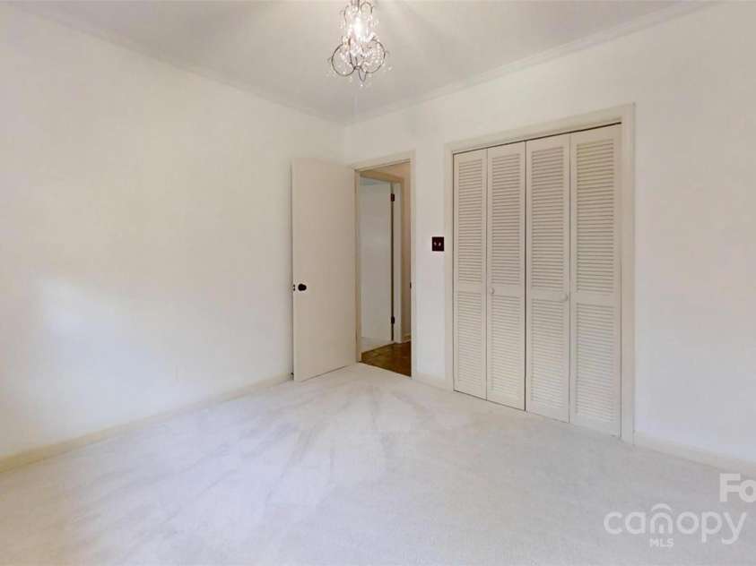 116 Jonas Drive, Lincolnton, NC 28092.  MLS# CAR4238345, YatesRealty ID 5970. 