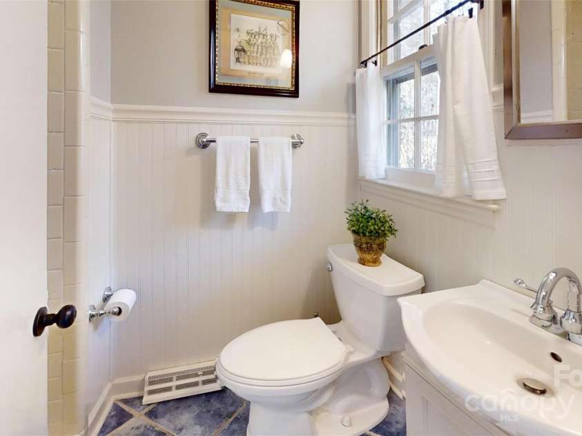 116 Jonas Drive, Lincolnton, NC 28092.  MLS# CAR4238345, YatesRealty ID 5970. 