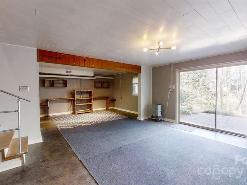 116 Jonas Drive, Lincolnton, NC 28092.  MLS# CAR4238345, YatesRealty ID 5970. 