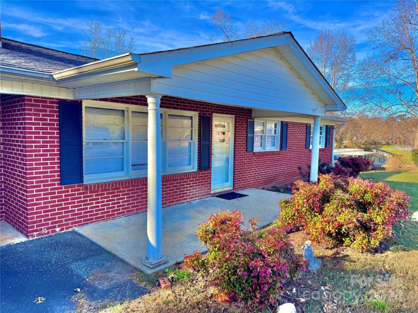 5746 Hardy Duckworth Road, Morganton, NC 28655.  MLS# CAR4204465, YatesRealty ID 5971. 