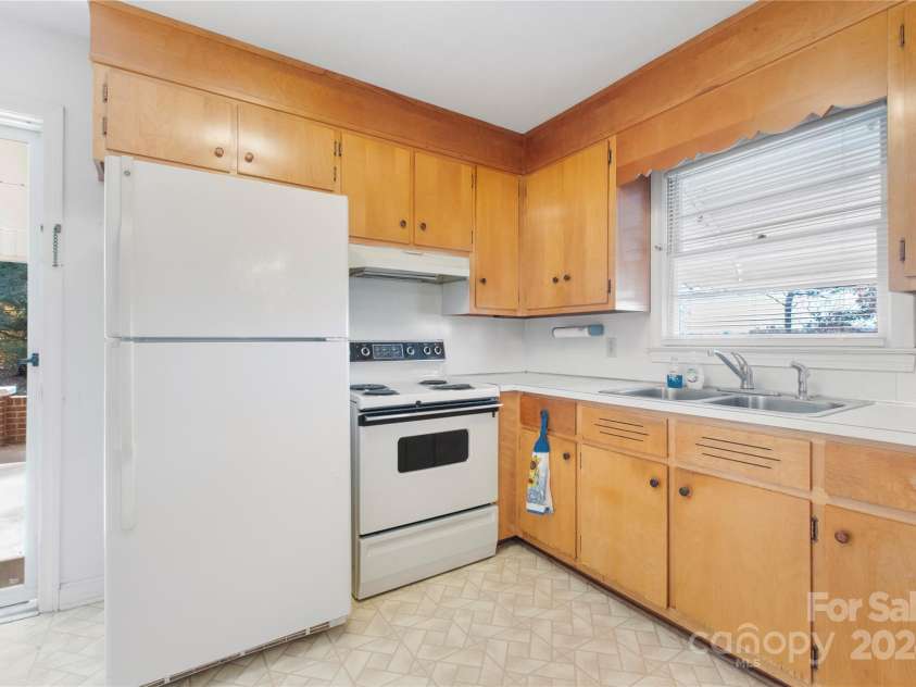 5746 Hardy Duckworth Road, Morganton, NC 28655.  MLS# CAR4204465, YatesRealty ID 5971. 