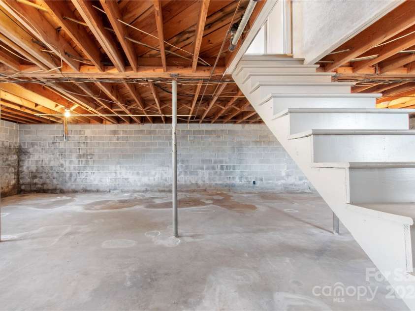 5746 Hardy Duckworth Road, Morganton, NC 28655.  MLS# CAR4204465, YatesRealty ID 5971. 