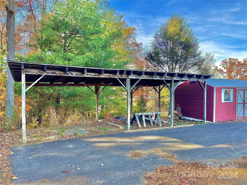 5746 Hardy Duckworth Road, Morganton, NC 28655.  MLS# CAR4204465, YatesRealty ID 5971. 