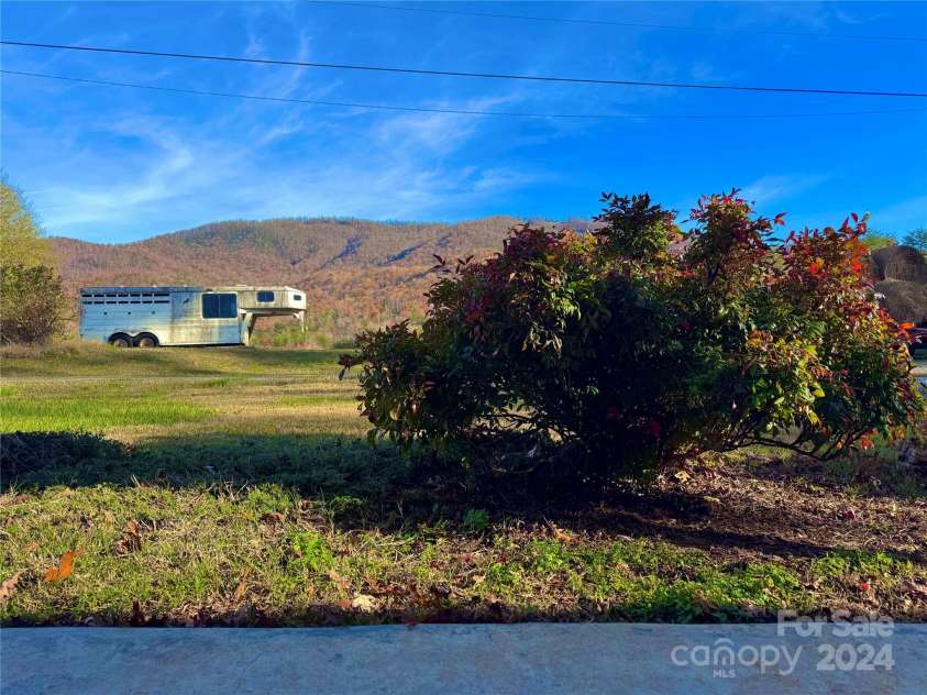 5746 Hardy Duckworth Road, Morganton, NC 28655.  MLS# CAR4204465, YatesRealty ID 5971. 