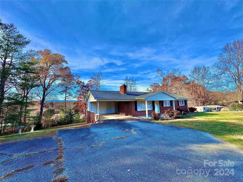 5746 Hardy Duckworth Road, Morganton, NC 28655.  MLS# CAR4204465, YatesRealty ID 5971. 
