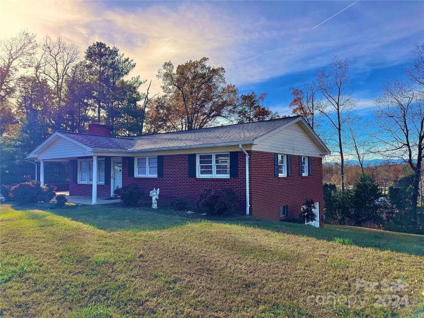 5746 Hardy Duckworth Road, Morganton, NC 28655.  MLS# CAR4204465, YatesRealty ID 5971. 